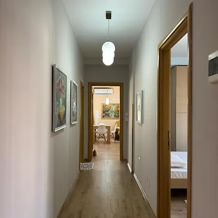Apartament Era's