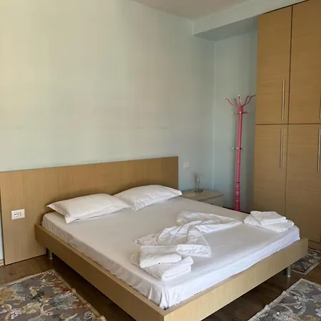 Apartment Era's *