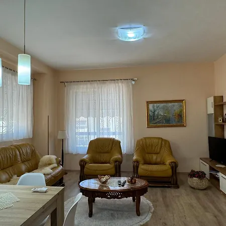 Apartment Era's *